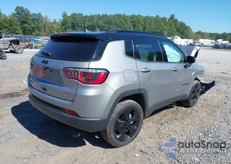 2019 Jeep Compass Altitude 4X4 z USA, uszkodzony, nr VIN 3C4NJDBB5KT697213